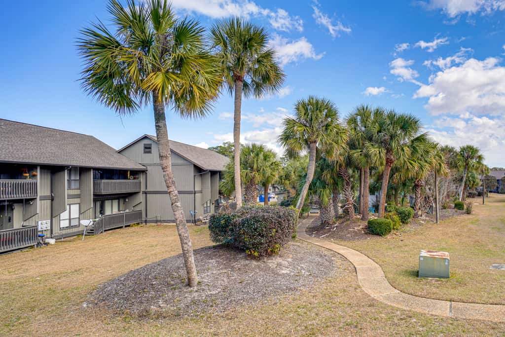 Golfer's Getaway! Modern Diamondhead Condo