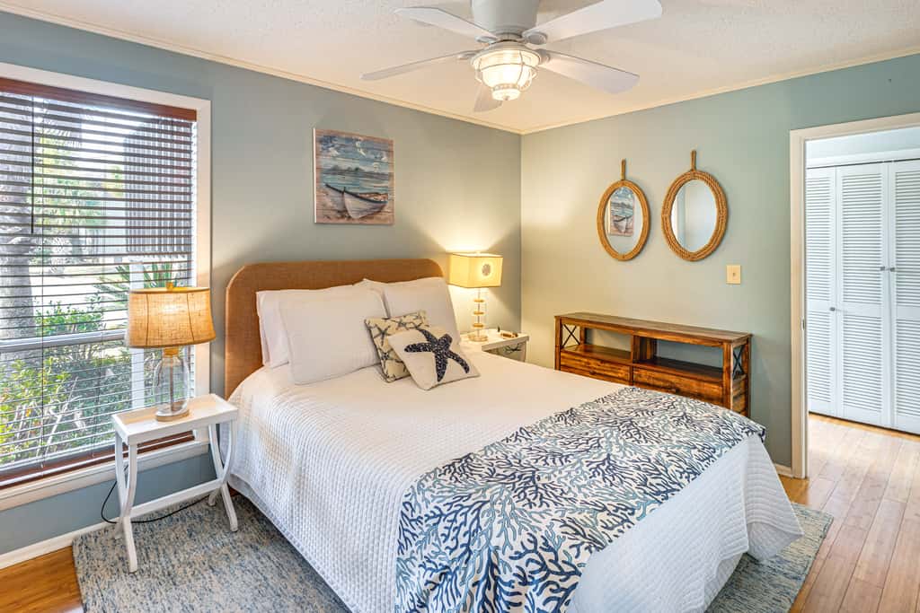 Golfer's Getaway! Modern Diamondhead Condo