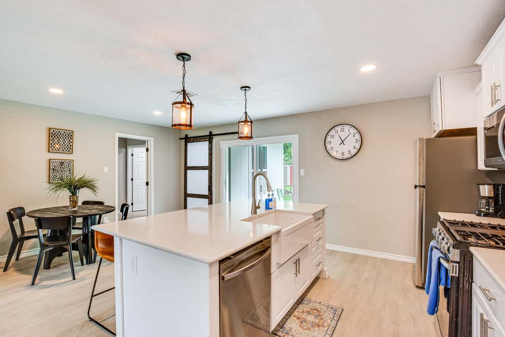 Walk to Lewisville Lake: Dog-Friendly Texas Home