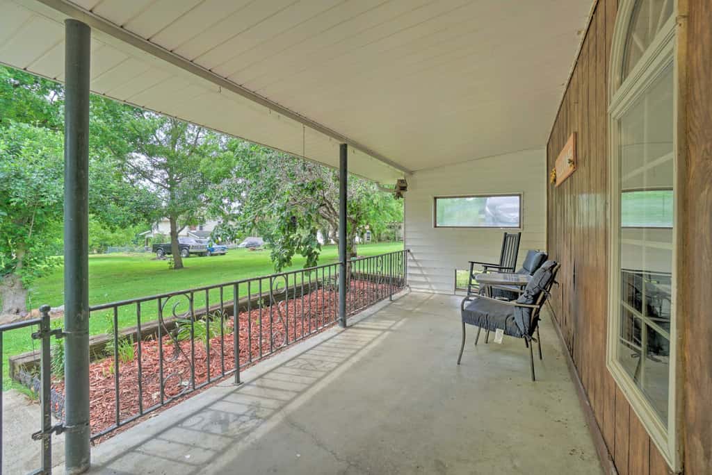 Quaint Zanesville Home w/ Game Room & Yard!
