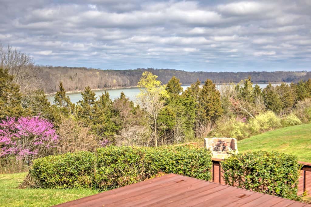 Monticello Home w/ Multi-Level Deck on 2 Acres!