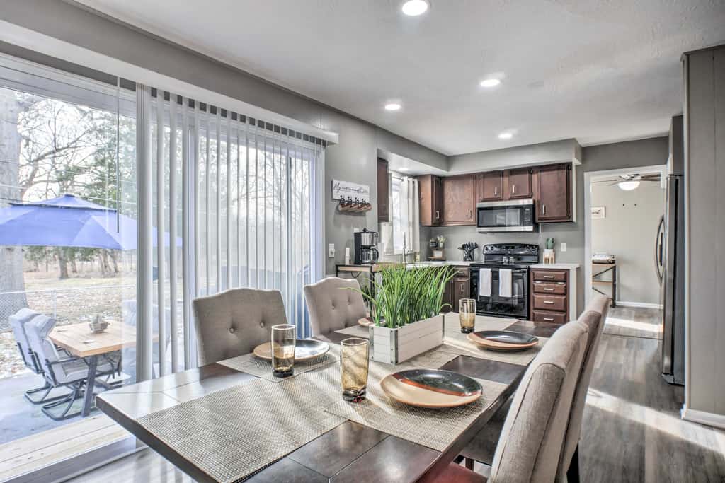 Family-Friendly Springfield Home w/ Yard!