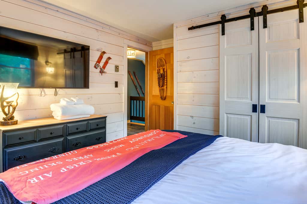 Fishing Pond + Pool! Resort Retreat in Wilmington