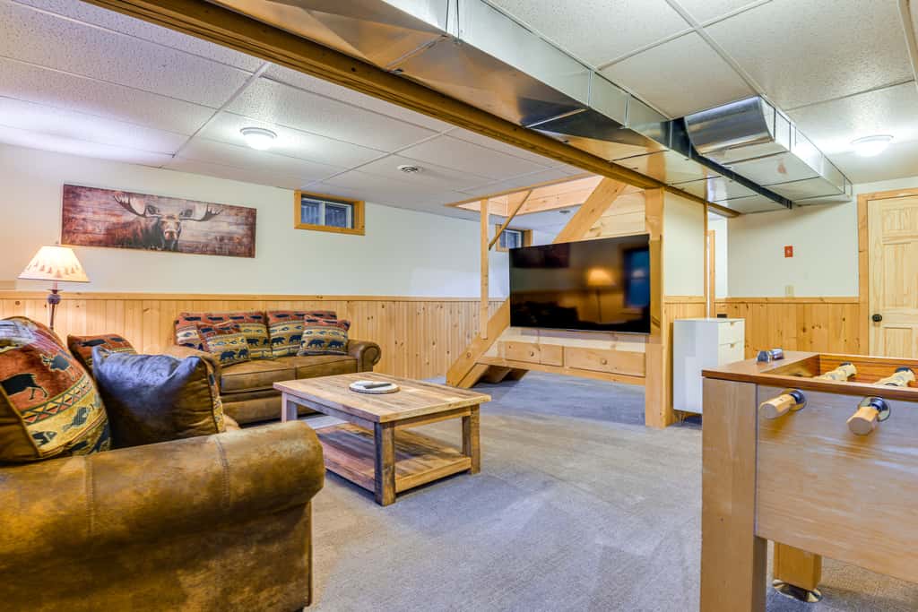 Fishing Pond + Pool! Resort Retreat in Wilmington