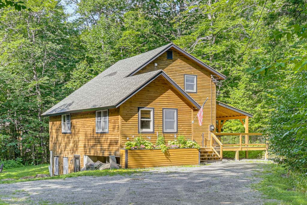 Wilmington Retreat w/ Pool | 8 Mi to Mount Snow