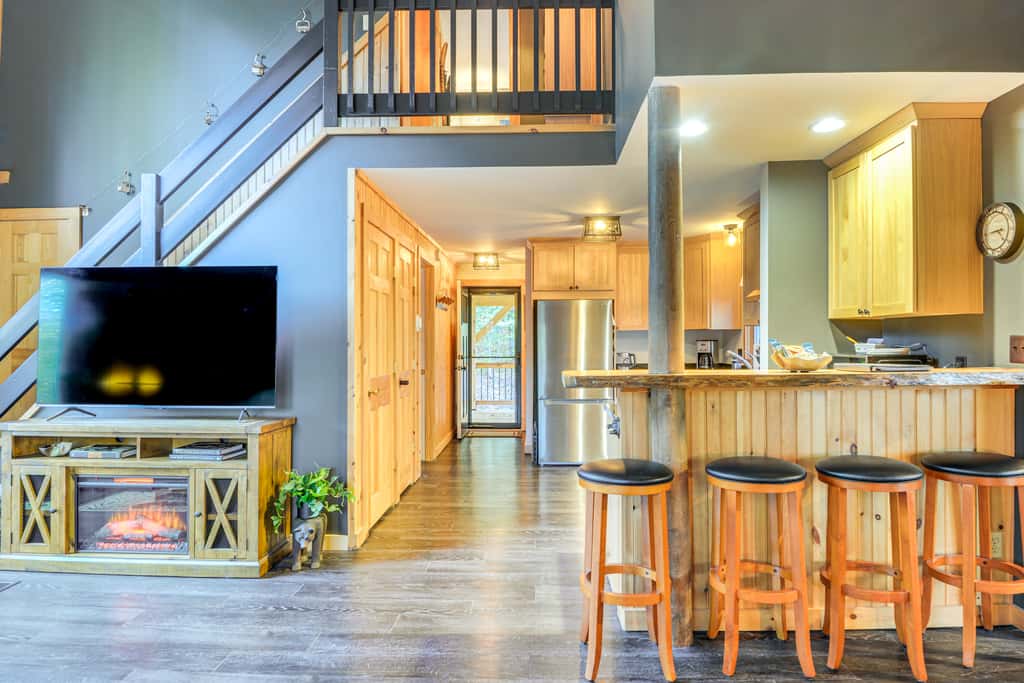 Fishing Pond + Pool! Resort Retreat in Wilmington