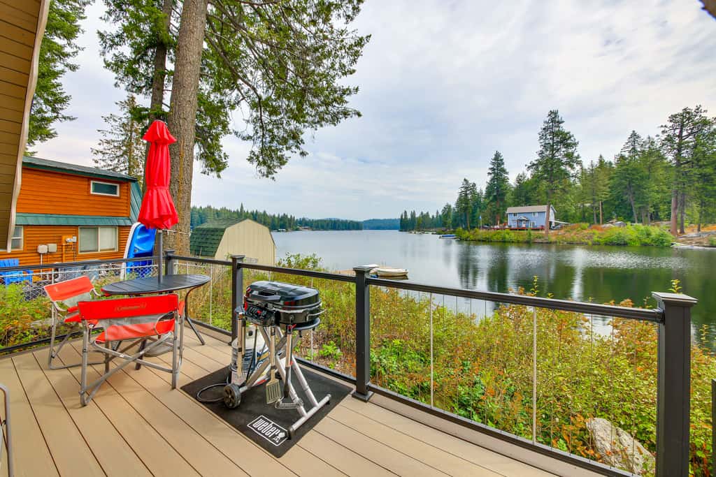 Steps to Sacheen Lake: Cute Studio Cabin w/ Deck