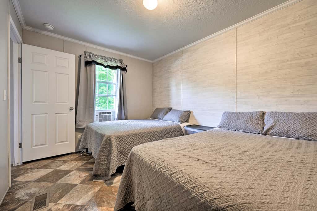 Pet-Friendly Cassolopis Escape, Near Lake!