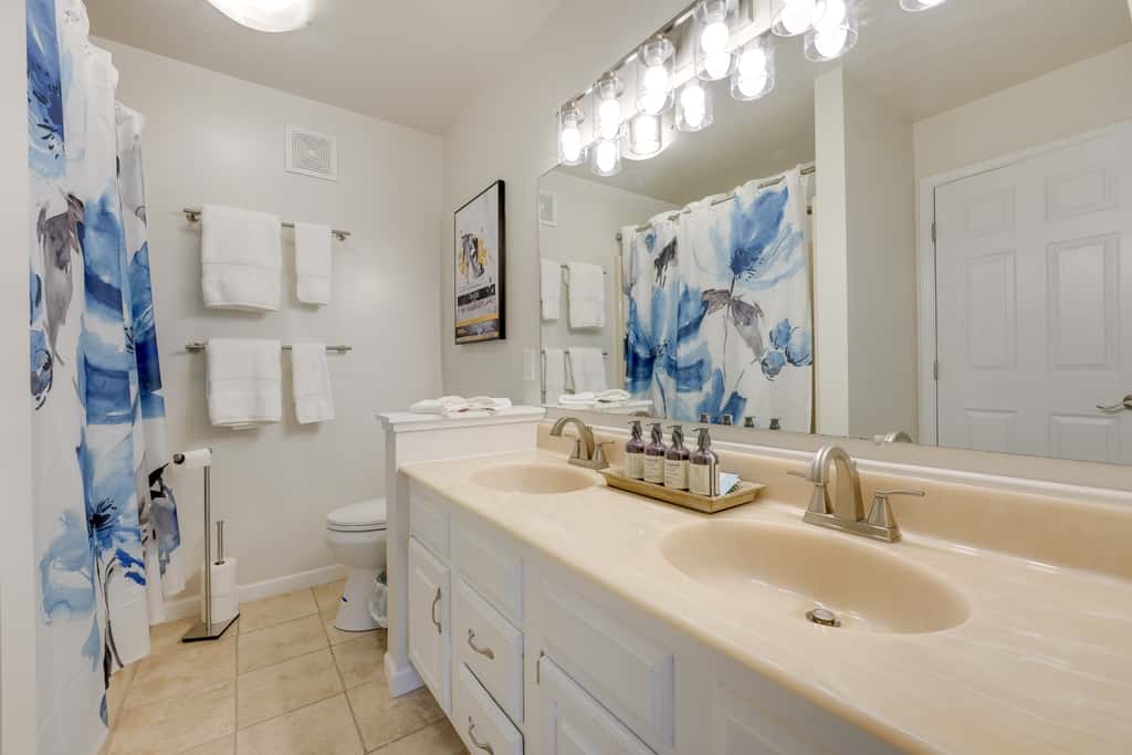 Cassopolis Vacation Home - Walk to Diamond Lake!