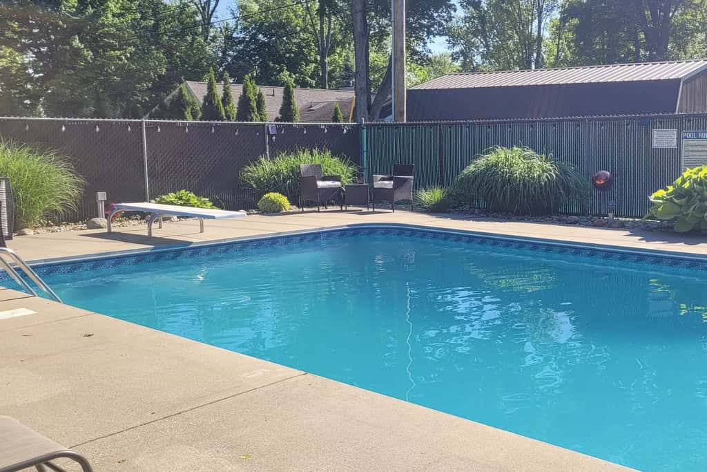 Cassopolis Vacation Home - Walk to Diamond Lake!