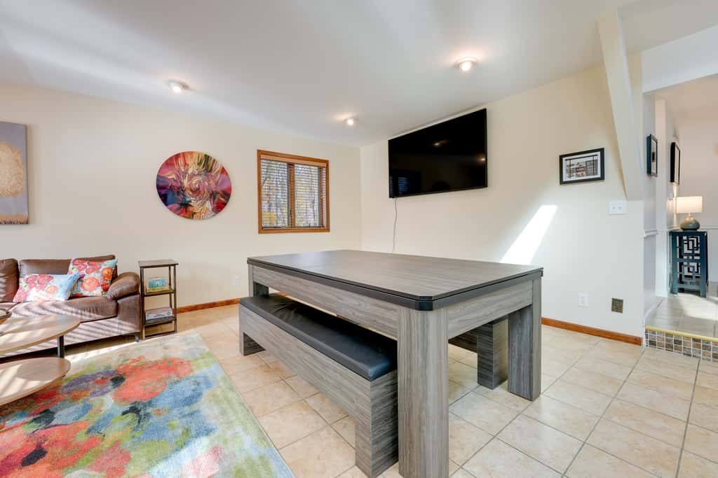 Cassopolis Vacation Home - Walk to Diamond Lake!