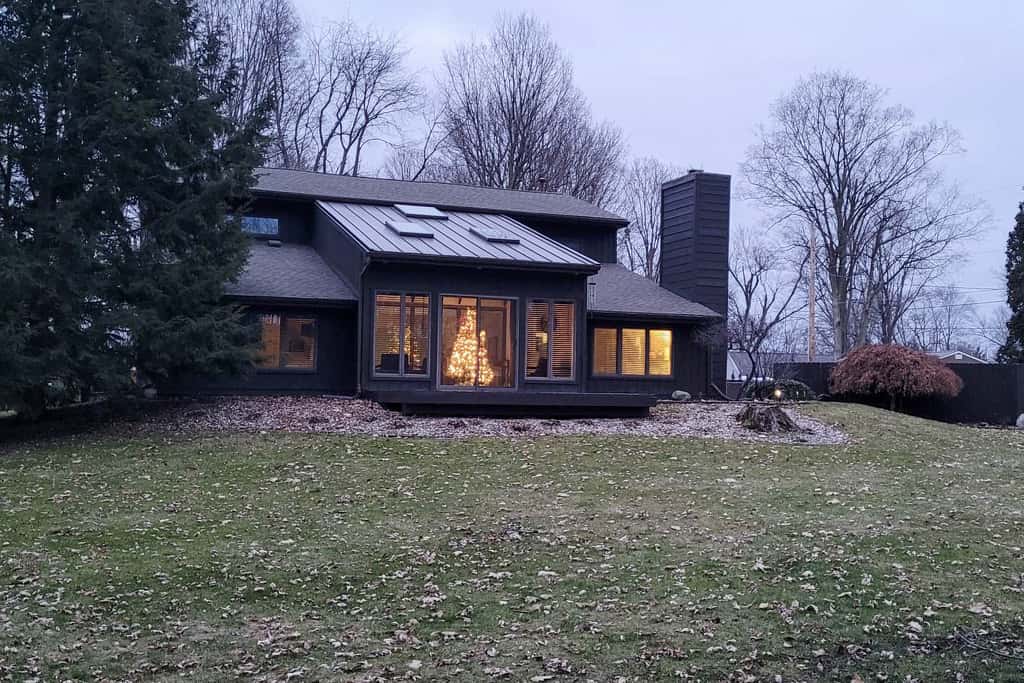 Cassopolis Vacation Home - Walk to Diamond Lake!