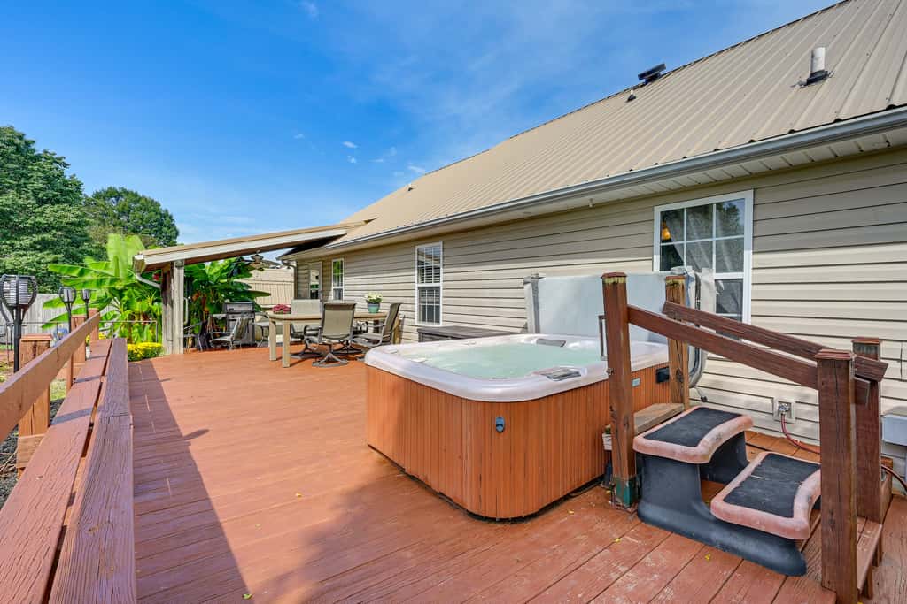 Wine & BBQ Trail Fun: Home w/ Hot Tub in Lexington