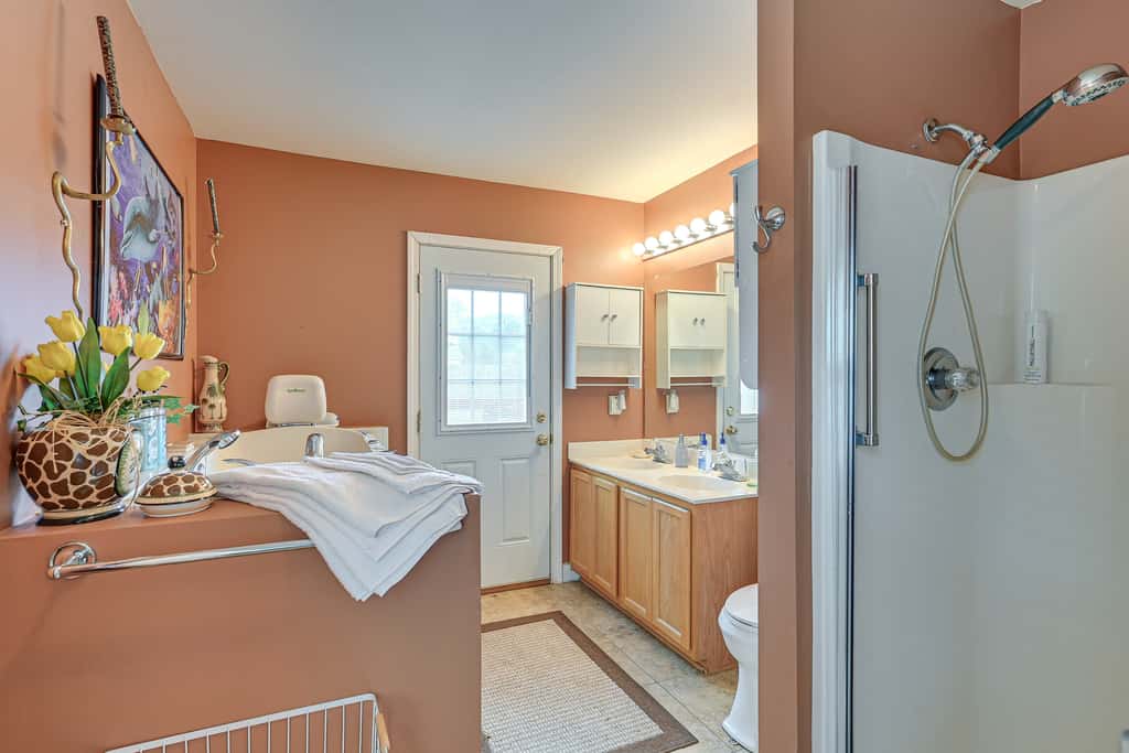 Wine & BBQ Trail Fun: Home w/ Hot Tub in Lexington