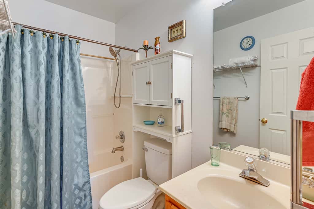 Wine & BBQ Trail Fun: Home w/ Hot Tub in Lexington