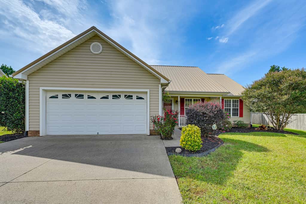 Wine & BBQ Trail Fun: Home w/ Hot Tub in Lexington