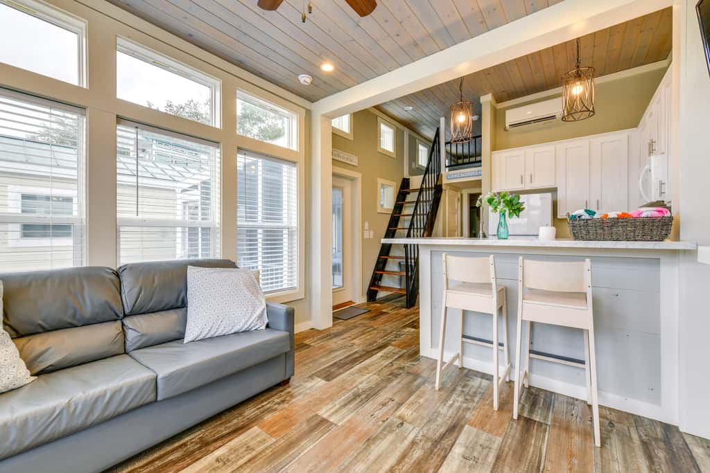 Lake Norman Getaway w/ Pool Access + Kayaking!