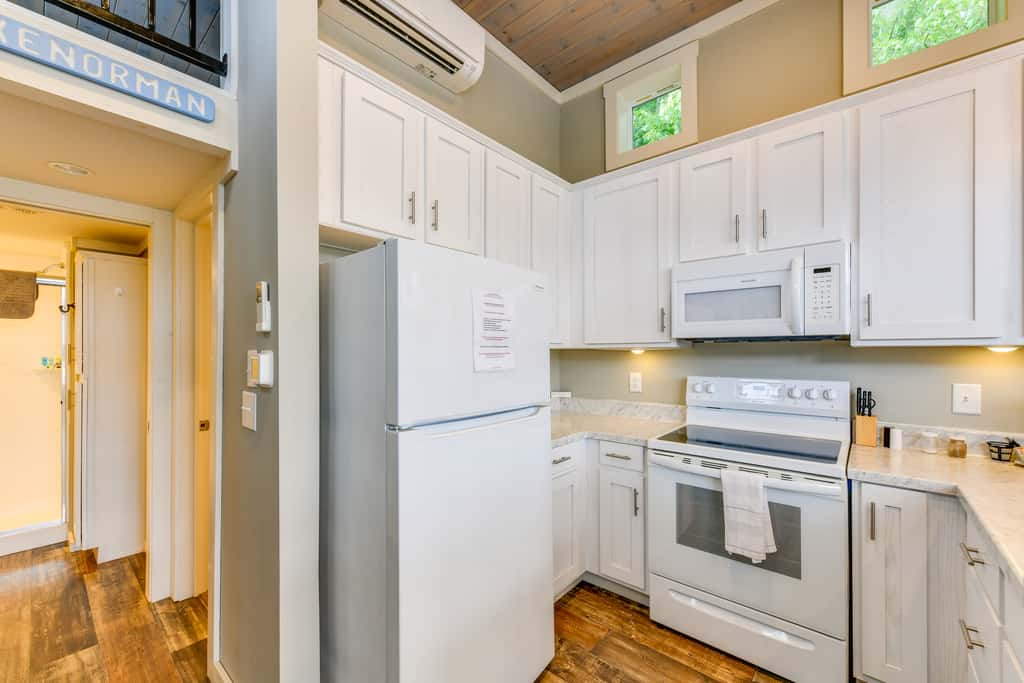 Lake Norman Getaway w/ Pool Access + Kayaking!