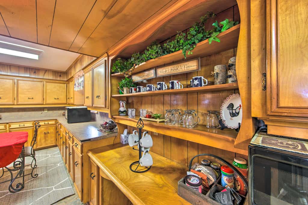 Waterfront Home w/ Boat Dock in Gun Barrel City