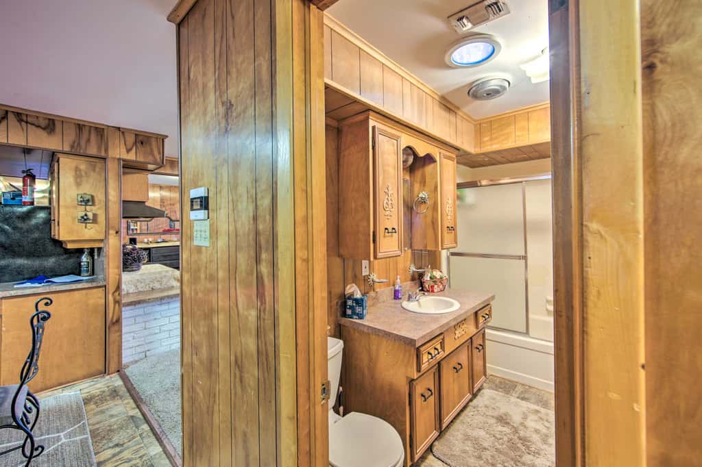 Waterfront Home w/ Boat Dock in Gun Barrel City