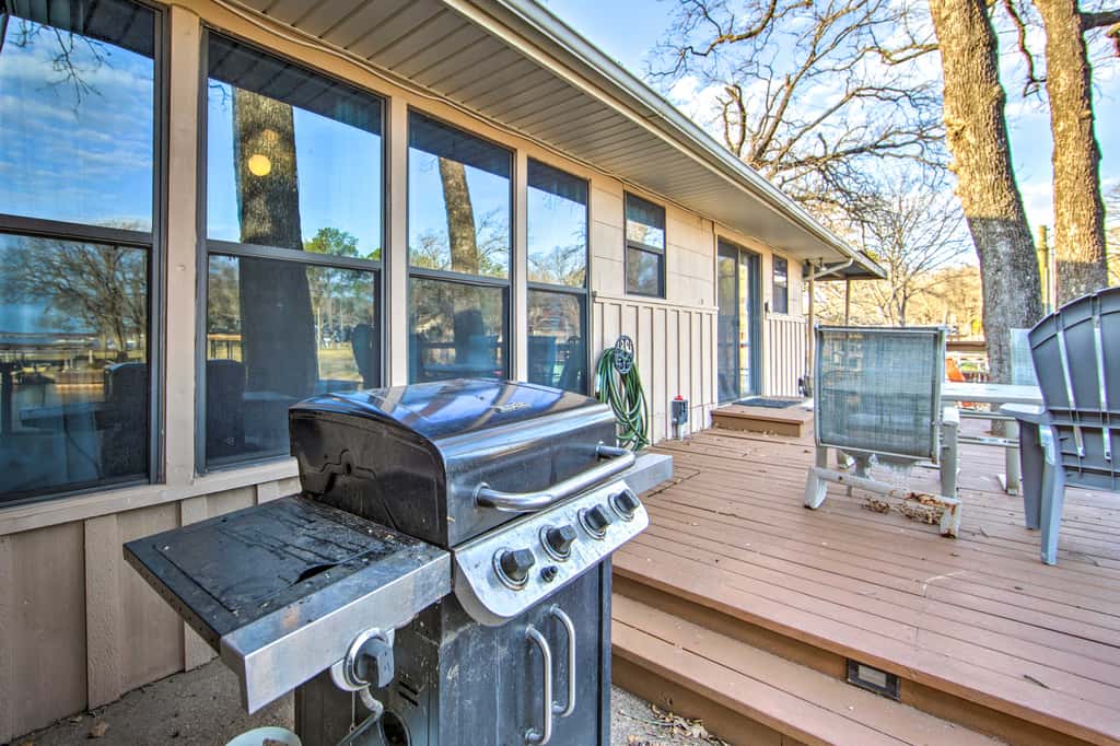 Waterfront Home w/ Boat Dock in Gun Barrel City