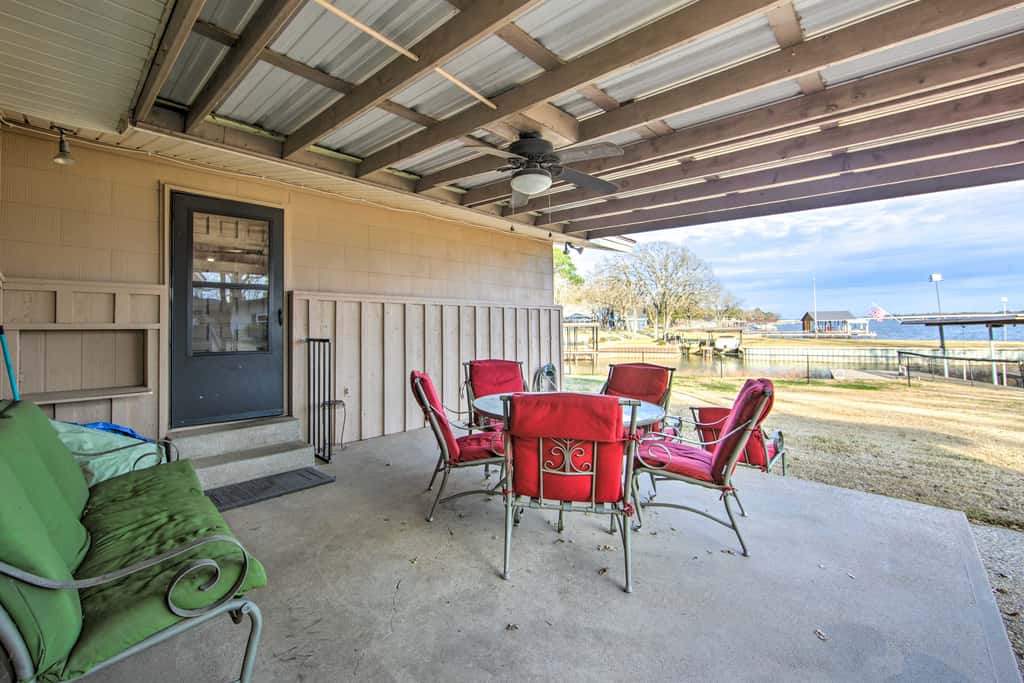 Waterfront Home w/ Boat Dock in Gun Barrel City