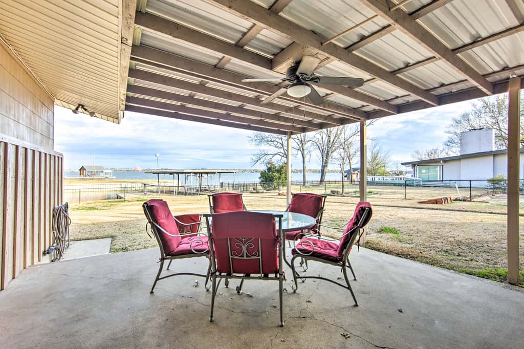 Waterfront Home w/ Boat Dock in Gun Barrel City