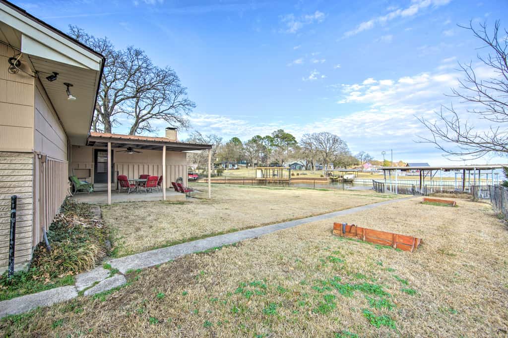 Waterfront Home w/ Boat Dock in Gun Barrel City