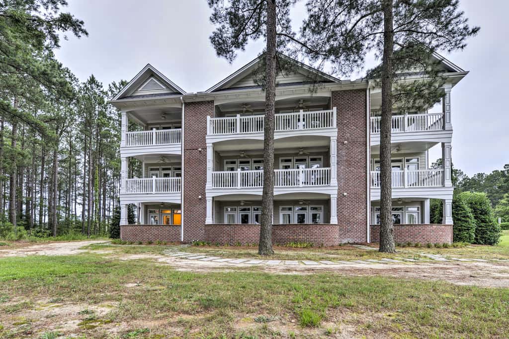 Anderson Golf Club Condo w/ Community Amenities!