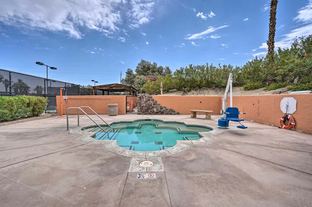 Pool Access! Anza-Borrego Desert Retreat