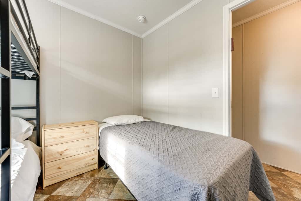 Cozy Cassopolis Cabin, Near Parks & Golfing!