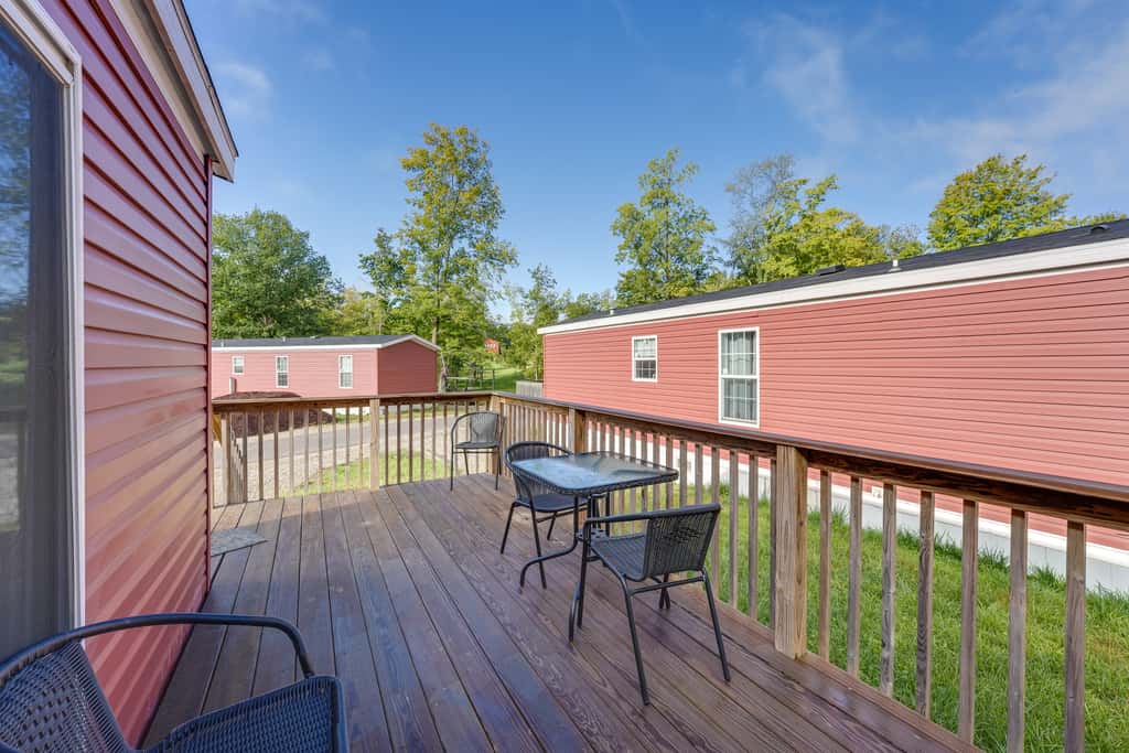 Cozy Cassopolis Cabin, Near Parks & Golfing!