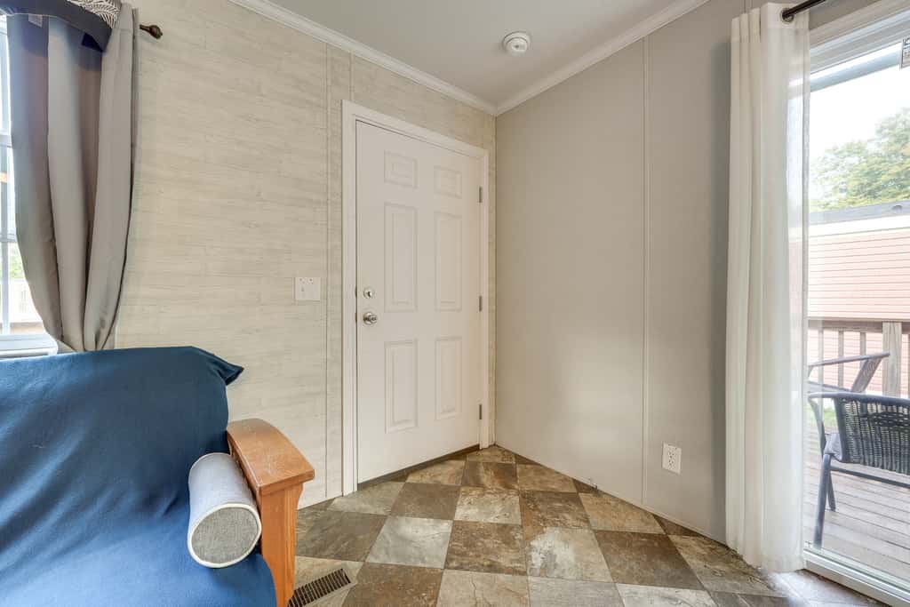 Cozy Cassopolis Cabin, Near Parks & Golfing!