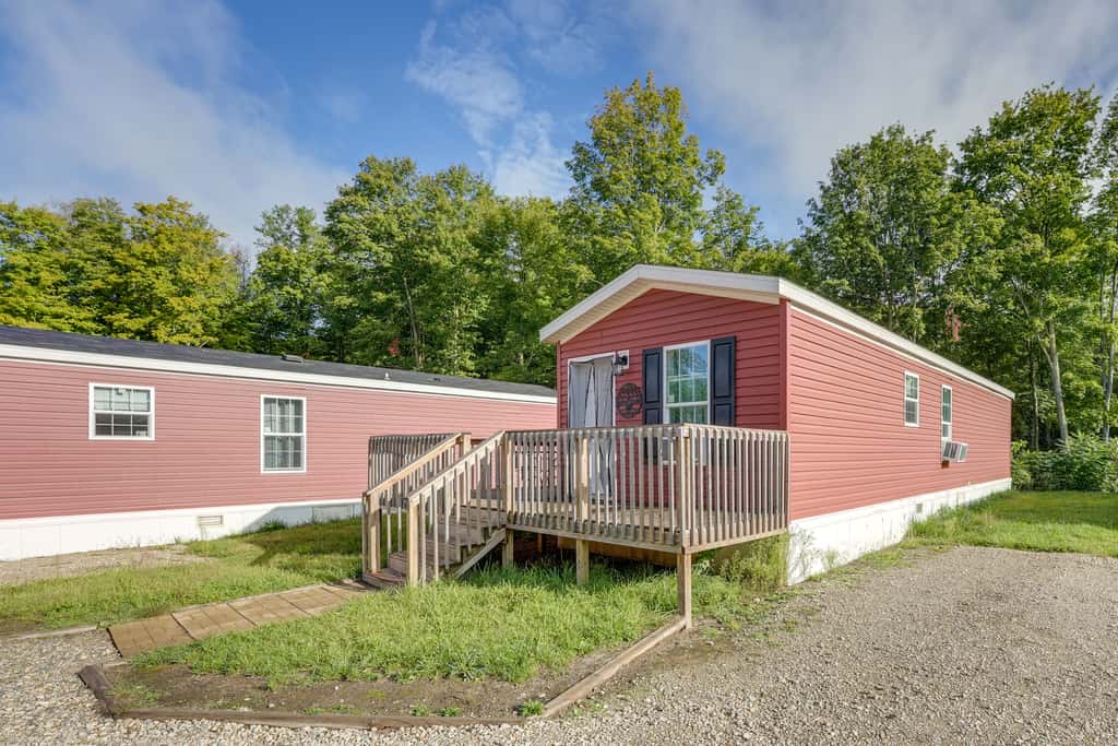 Cozy Cassopolis Cabin, Near Parks & Golfing!