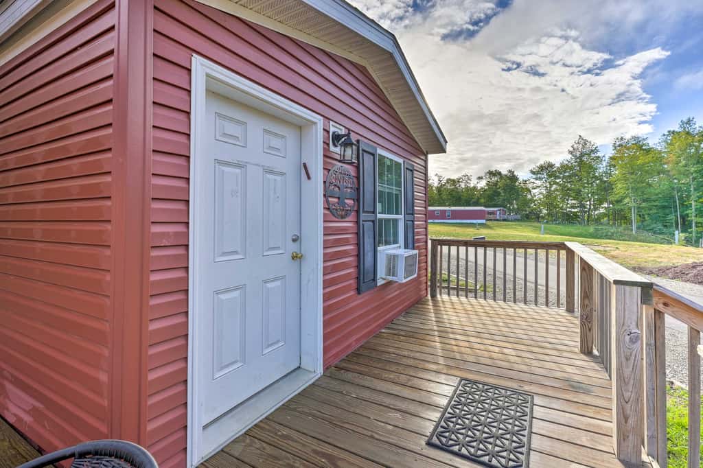 Pet-Friendly Cassoplis Cabin, Close to Parks!