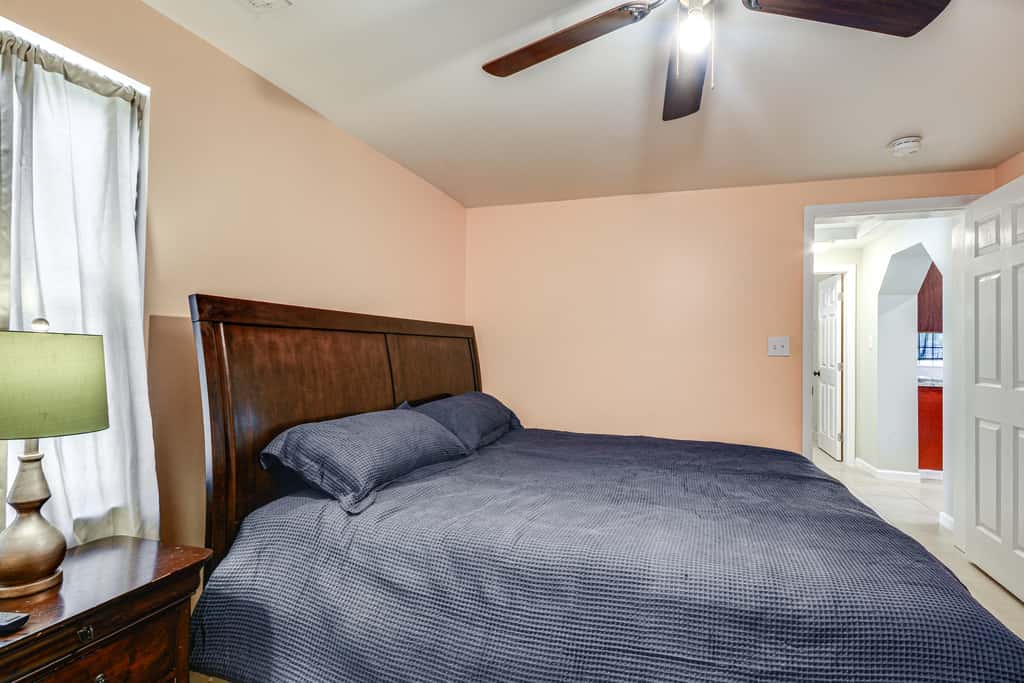 Bring Your Pets! Getaway 1 Mi to Uptown Lexington