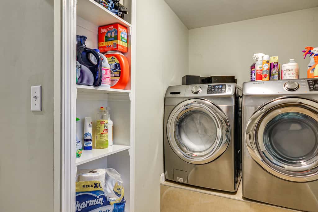 Bring Your Pets! Getaway 1 Mi to Uptown Lexington