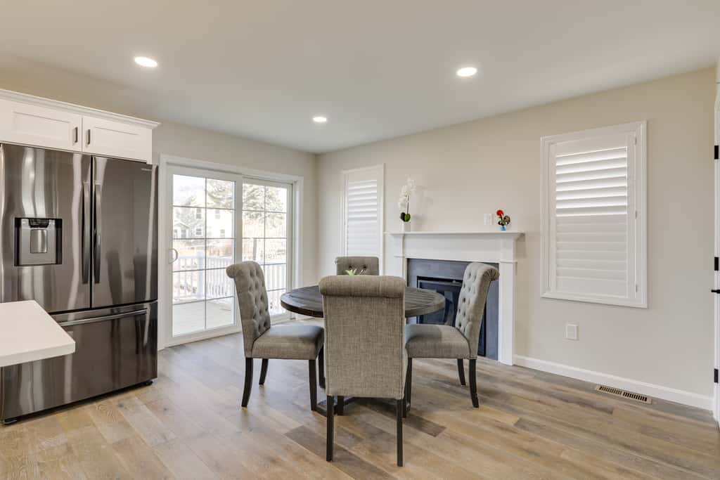 Renovated Family Home on Providence River!
