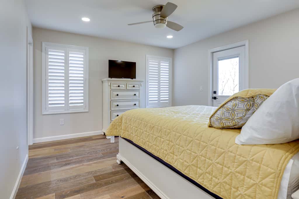 Renovated Family Home on Providence River!