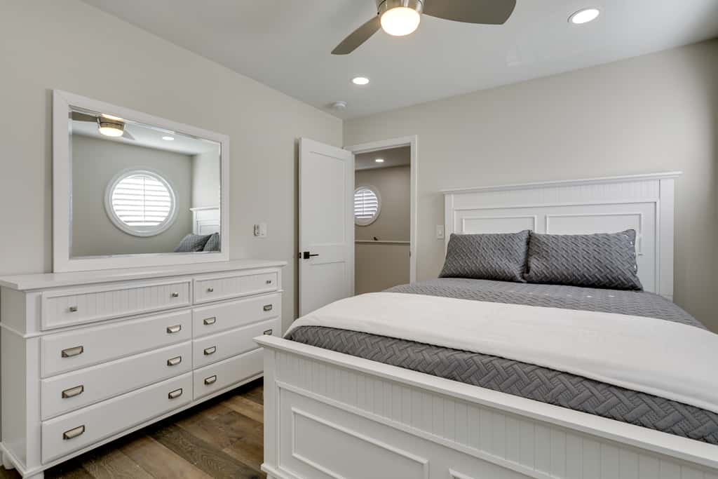 Renovated Family Home on Providence River!