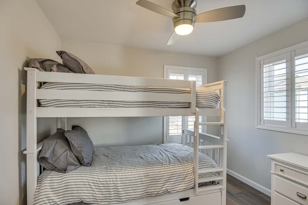 Renovated Family Home on Providence River!