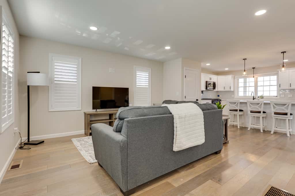 Renovated Family Home on Providence River!