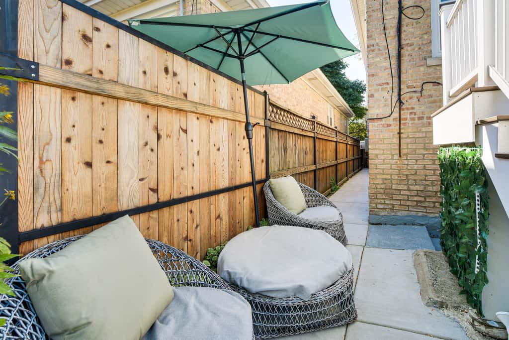 Logan Square Urban Oasis: 2 Mi to Local Hotspots!