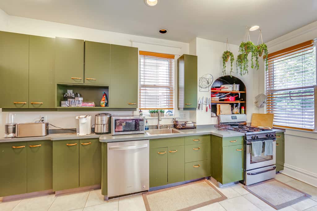 Dog-Friendly Pittsburgh Home, 3 Mi to Downtown!