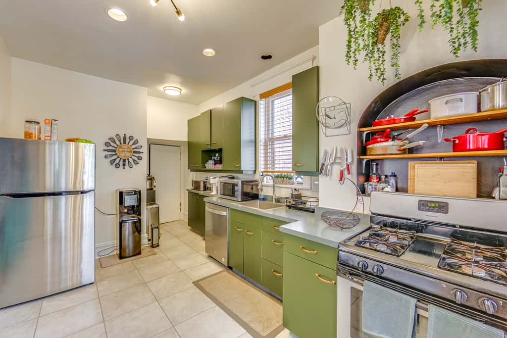 Dog-Friendly Pittsburgh Home, 3 Mi to Downtown!