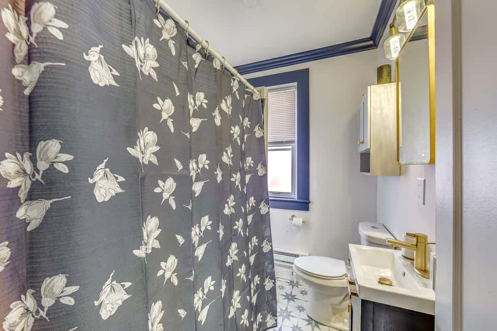 Dog-Friendly Pittsburgh Home, 3 Mi to Downtown!
