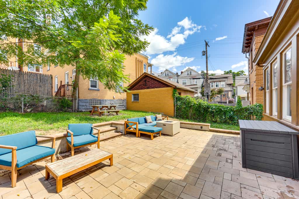 Dog-Friendly Pittsburgh Home, 3 Mi to Downtown!