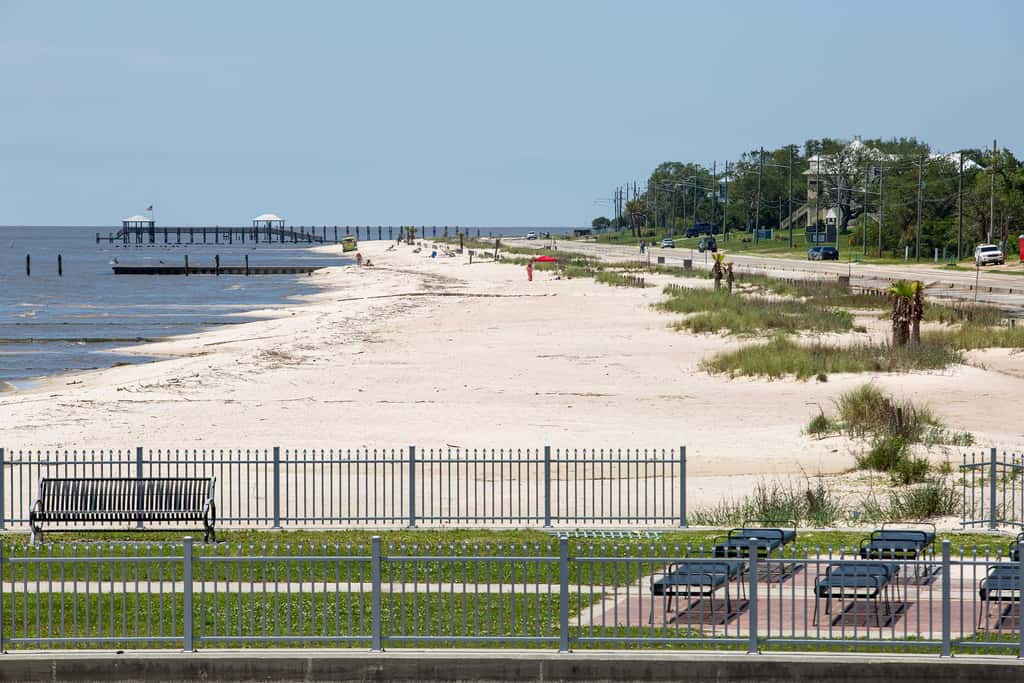'Cloud 9 On The Coast' < 1 Mi to Beach!