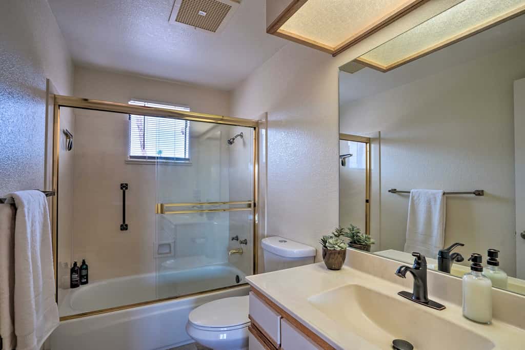 Borrego Springs Retreat w/ Grill & Patio!