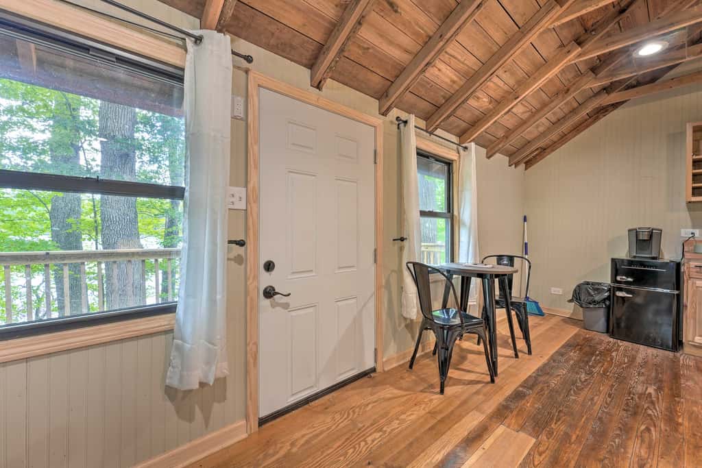 Cassopolis 'The Cabin' Retreat: Lake Access!